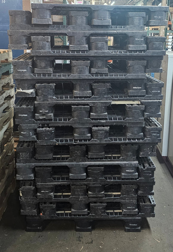 Black Plastic Block Pallet